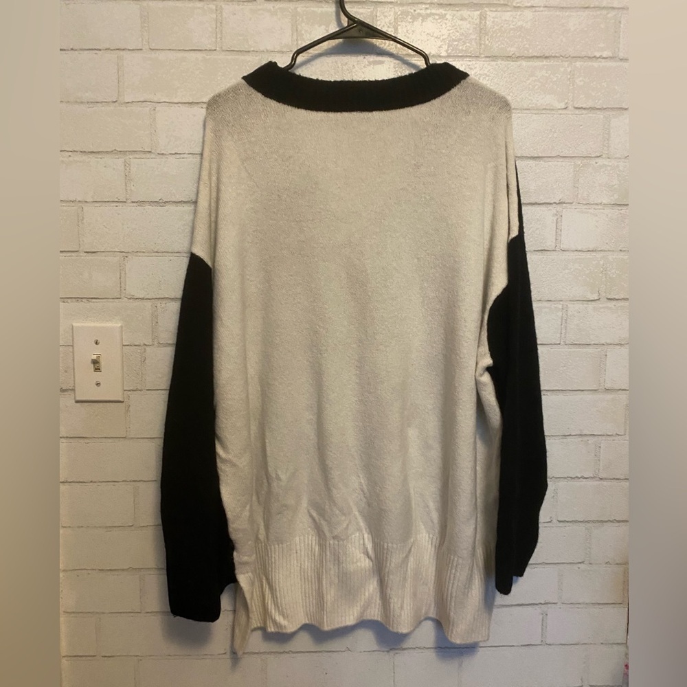 VINCE CAMUTO Women’s Plus Sweater Size 3X Rich Black White - Picture 2 of 6